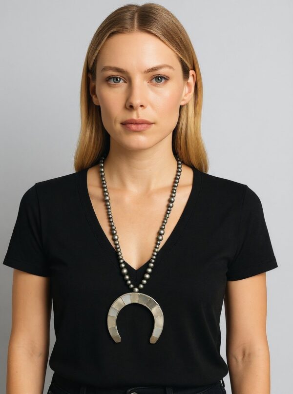 mother of pearl horseshoe necklace