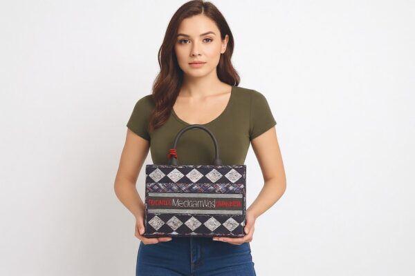 studio purse 1
